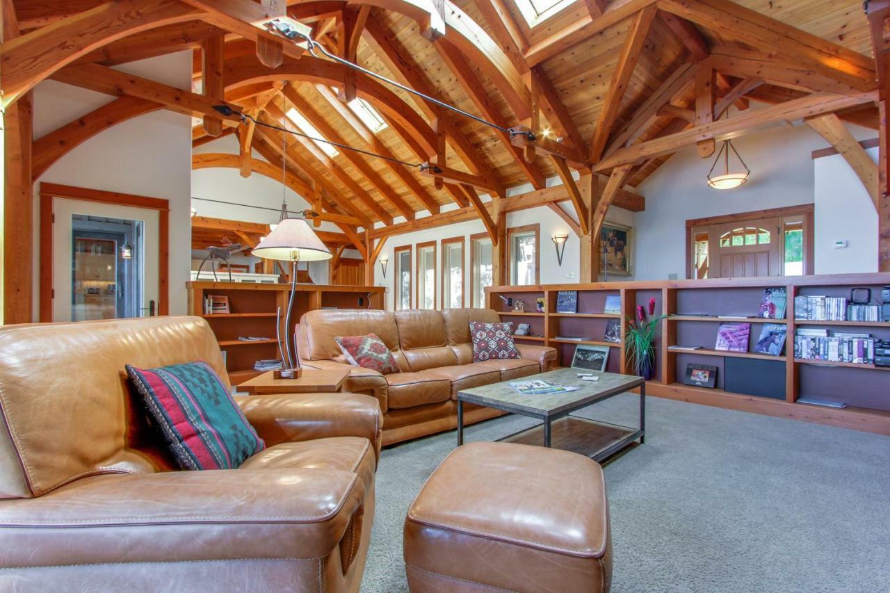 Bottle Bay Lakefront Lodge Sandpoint Esterno foto