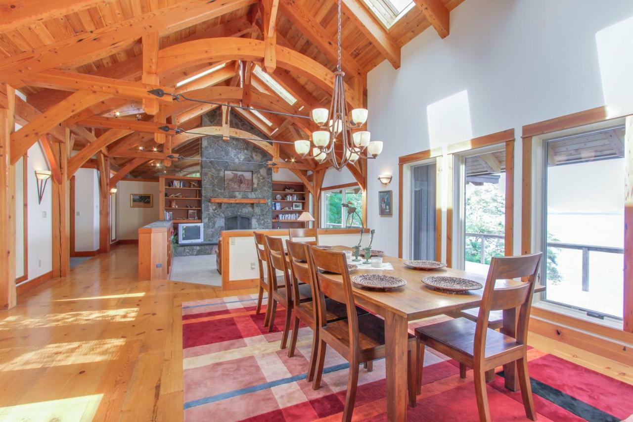 Bottle Bay Lakefront Lodge Sandpoint Esterno foto