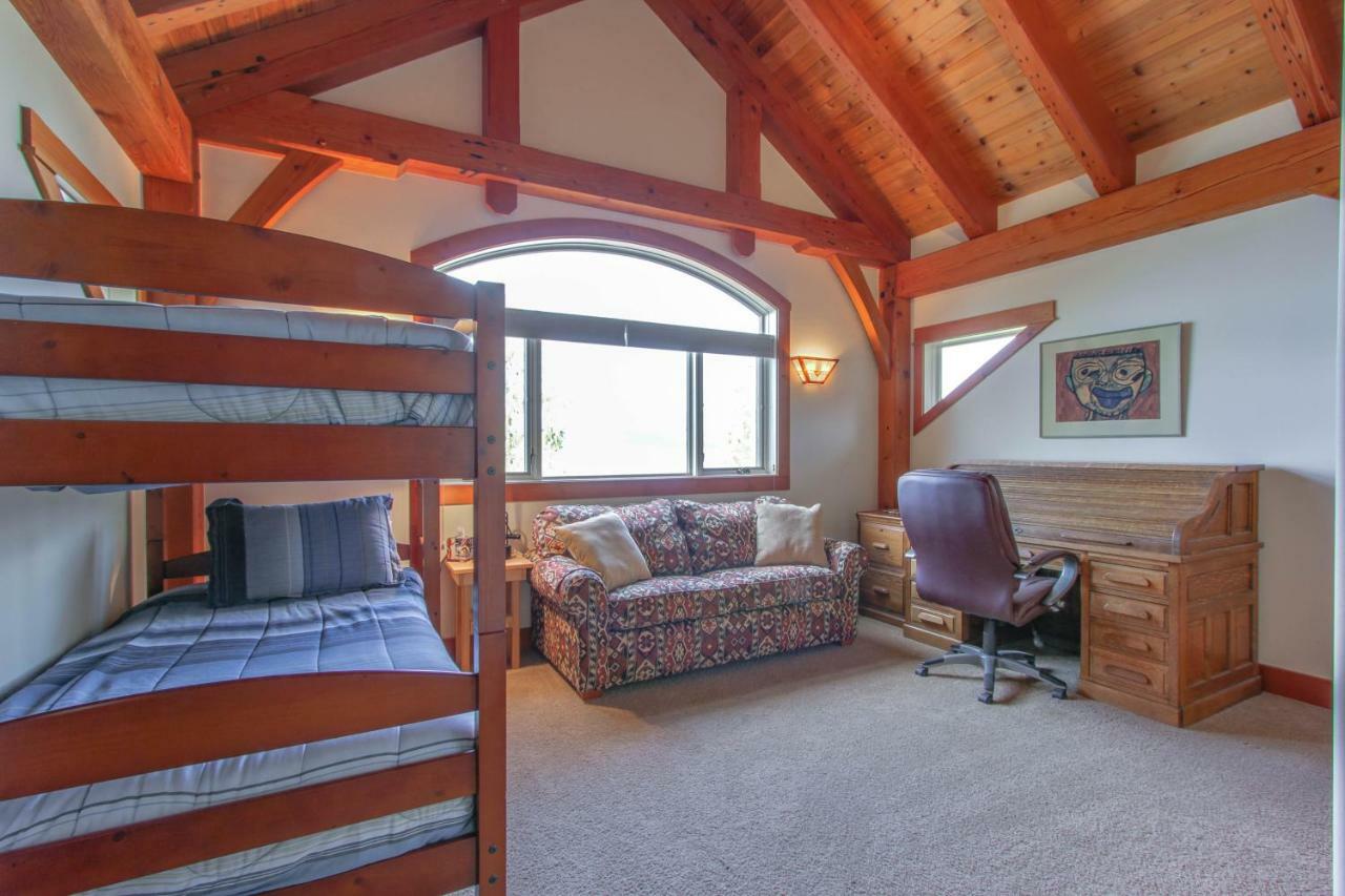 Bottle Bay Lakefront Lodge Sandpoint Esterno foto