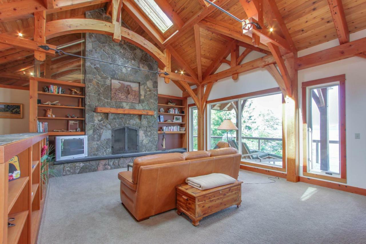 Bottle Bay Lakefront Lodge Sandpoint Esterno foto